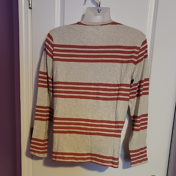 Old Navy Heather Gray and Red Striped Tee Sz: S NWT - Picture 5 of 5